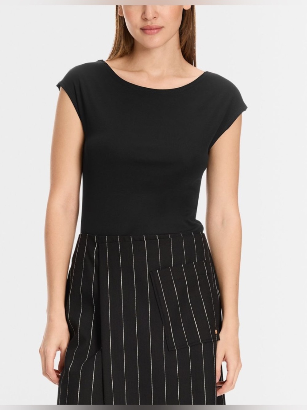 MARC CAIN BLACK BASIC TOP WITH A WIDE NECKLINE Size N4